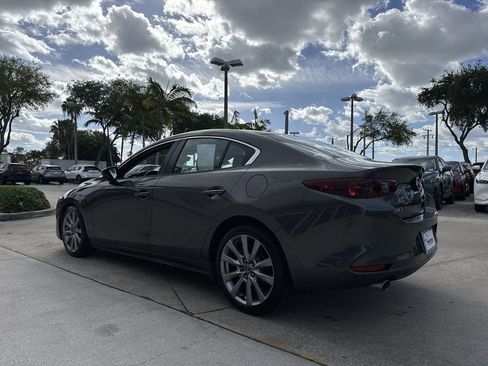 Used 2020 MAZDA MAZDA3 Sedan w/ Select Package image 27