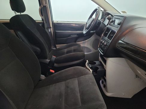 Used 2016 Dodge Grand Caravan SE w/ Quick Order Package 29E SE FWD image 21