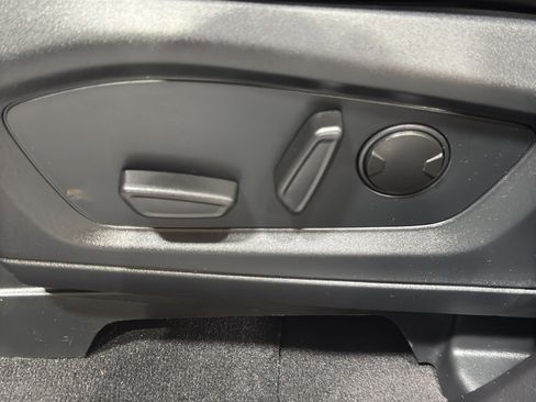 Used 2024 Ford Explorer ST w/ Technology Package image 17