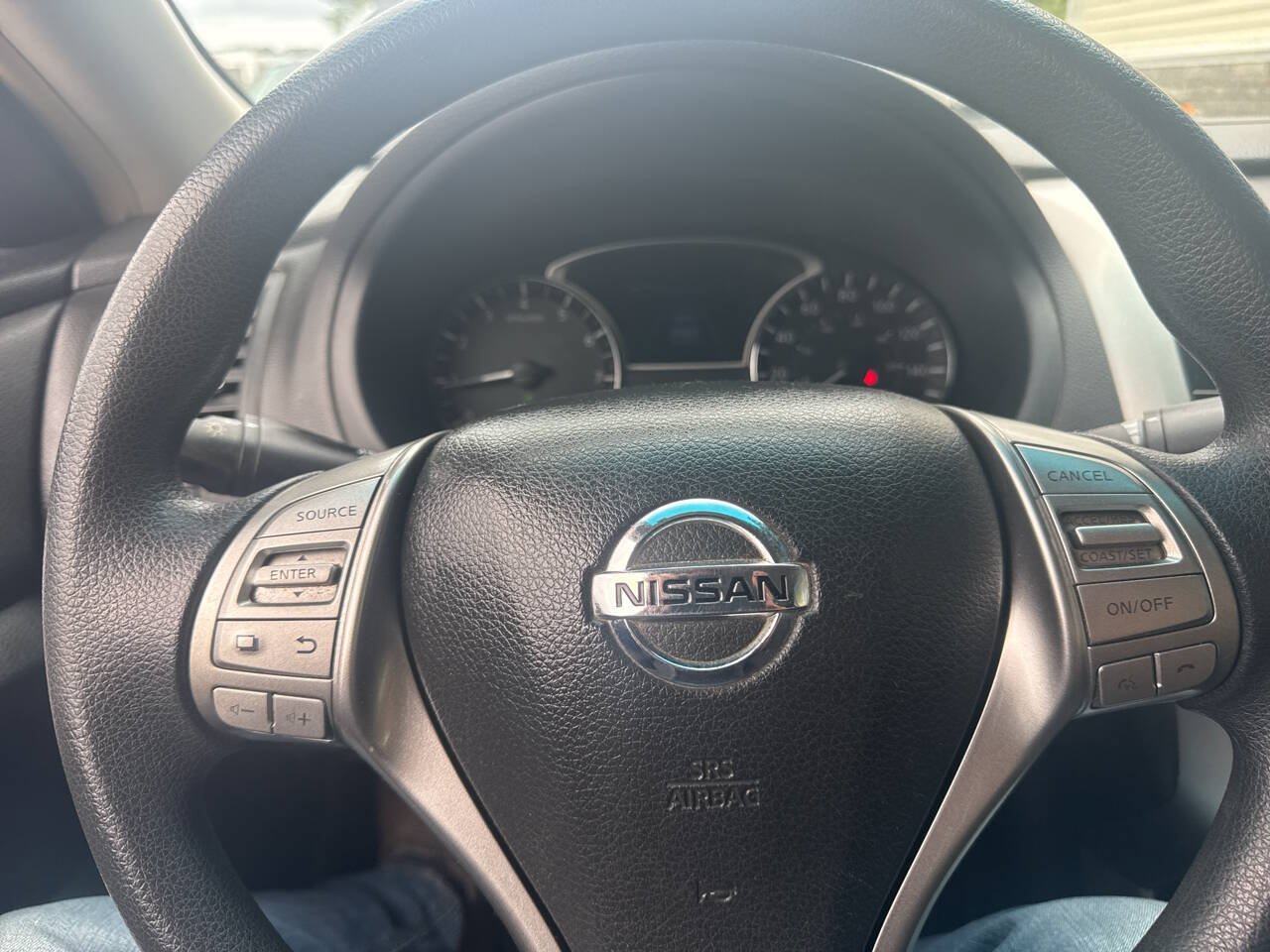 Used 2013 Nissan Altima 2.5 S FWD image 22