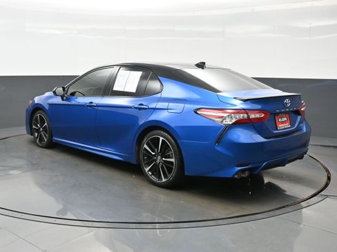Used 2019 Toyota Camry XSE FWD image 4