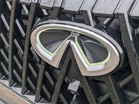 New 2026 INFINITI QX80 4WD image 9