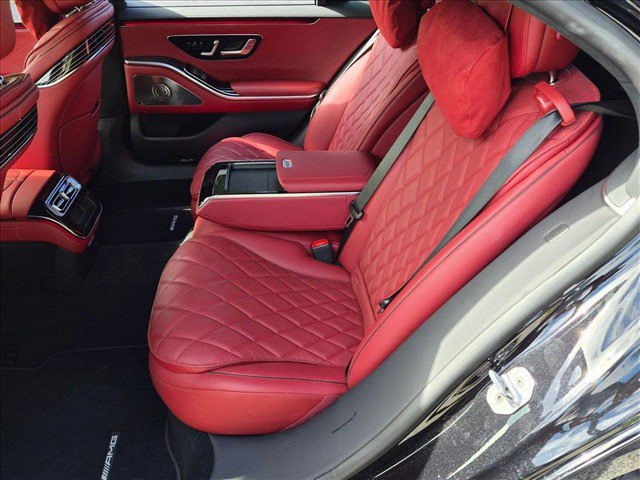 Used 2025 Mercedes-Benz S 580 4MATIC Sedan image 14