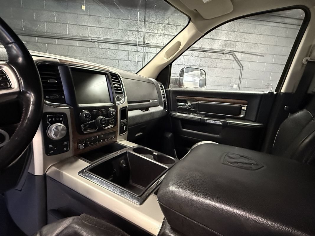 Used 2015 RAM 1500 Laramie w/ Convenience Group AWD/4WD image 11