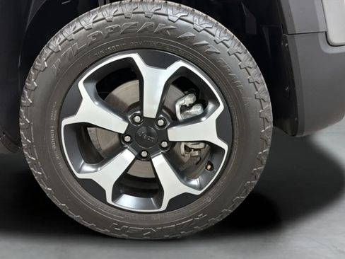 Used 2020 Jeep Renegade Trailhawk w/ UConnect 8.4 Nav Group AWD/4WD image 23