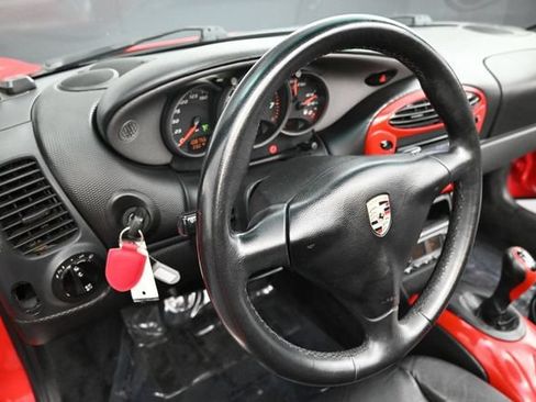 Used 1999 Porsche Boxster RWD image 16