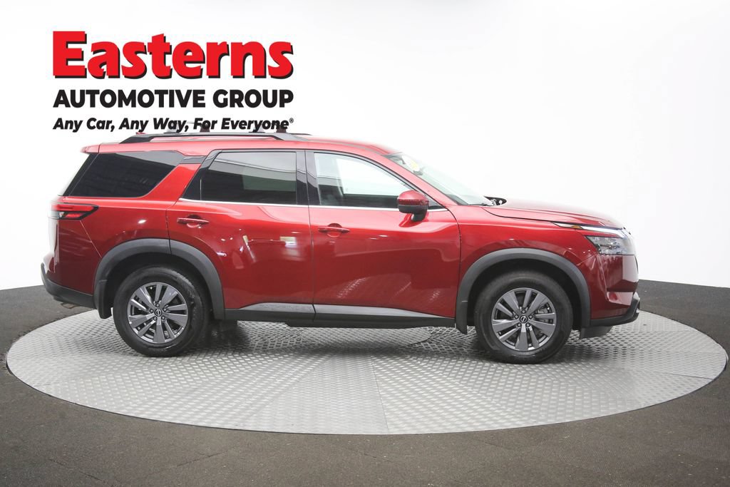 Used 2024 Nissan Pathfinder SV AWD/4WD image 48