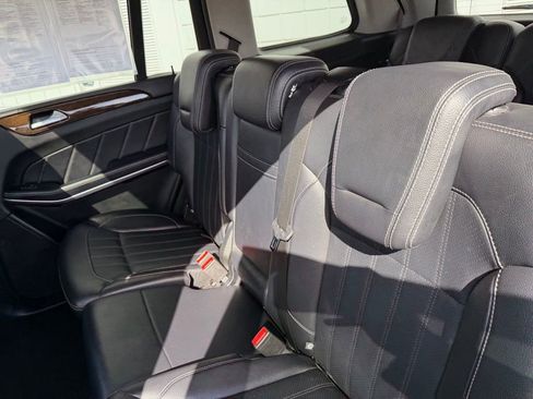 Used 2014 Mercedes-Benz GL 450 4MATIC image 18