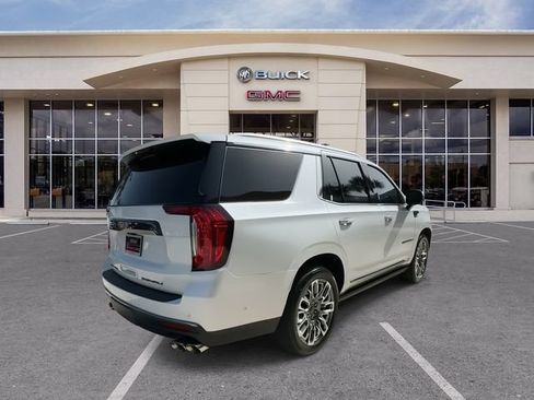 Used 2023 GMC Yukon Denali Ultimate AWD/4WD image 14