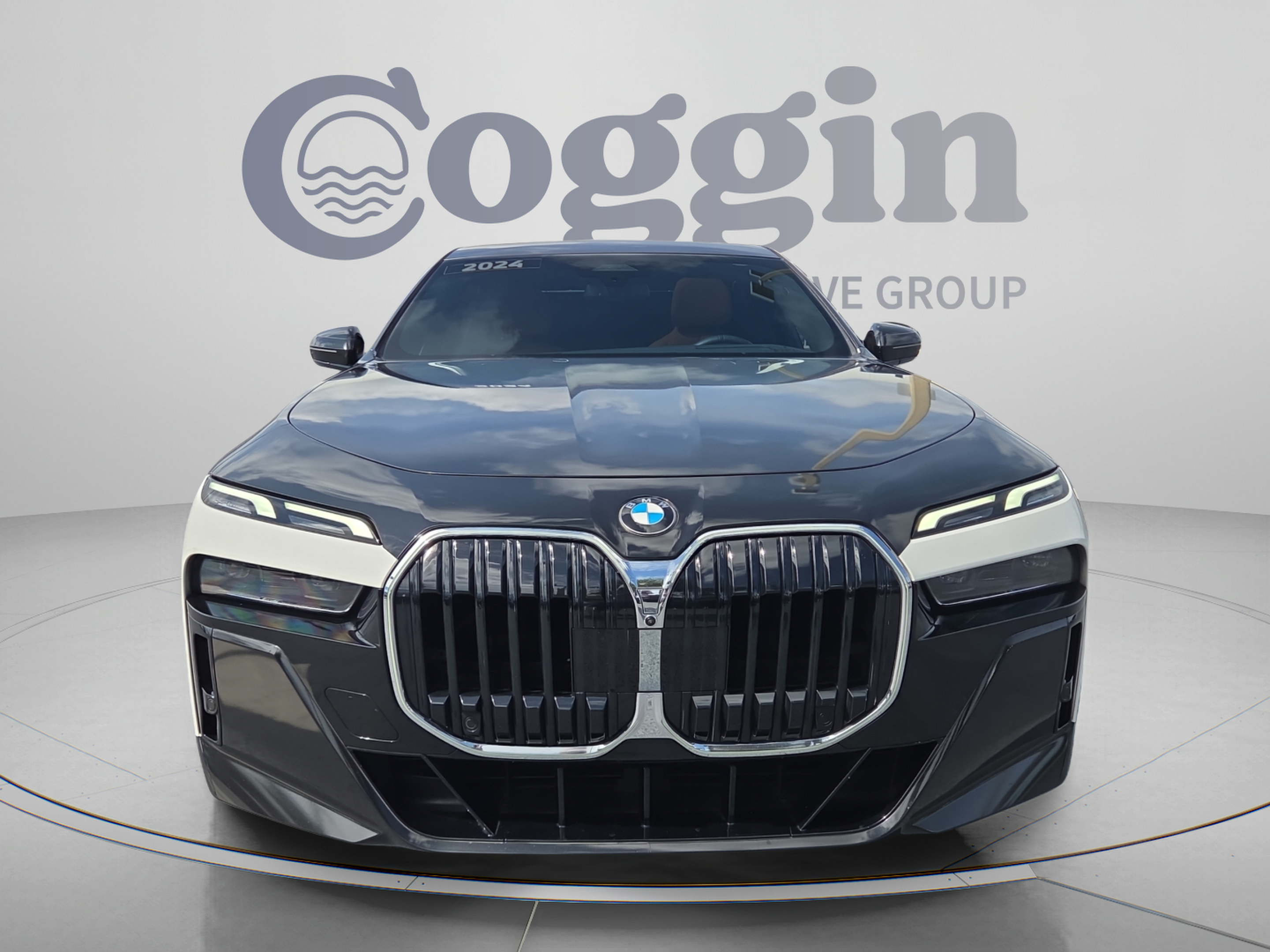 Certified 2024 BMW 740i w/ Premium Package 2 RWD image 8