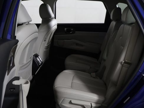 Used 2023 Kia Sorento EX w/ Panoramic Sunroof Package FWD image 33