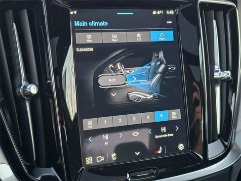 Used 2025 Volvo S60 B5 Core image 27