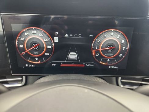 Used 2025 Hyundai Elantra SEL FWD image 15