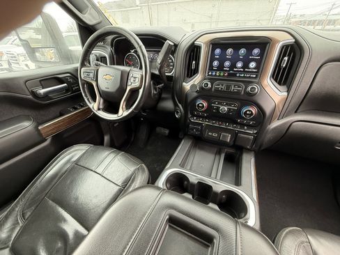 Used 2020 Chevrolet Silverado 3500 High Country w/ Z71 Off-Road Package image 3