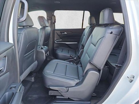 New 2026 Chevrolet Traverse LT w/ Driver Confidence Package FWD image 16