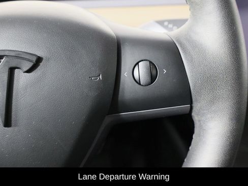 Used 2023 Tesla Model Y Long Range image 10