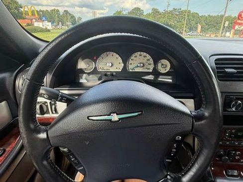 Used 2005 Ford Thunderbird RWD image 6