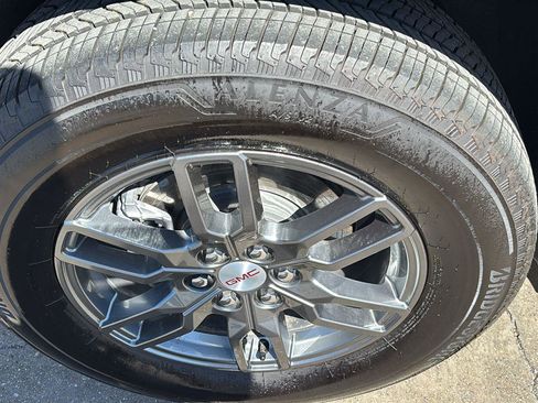 Certified 2025 GMC Acadia Elevation image 10