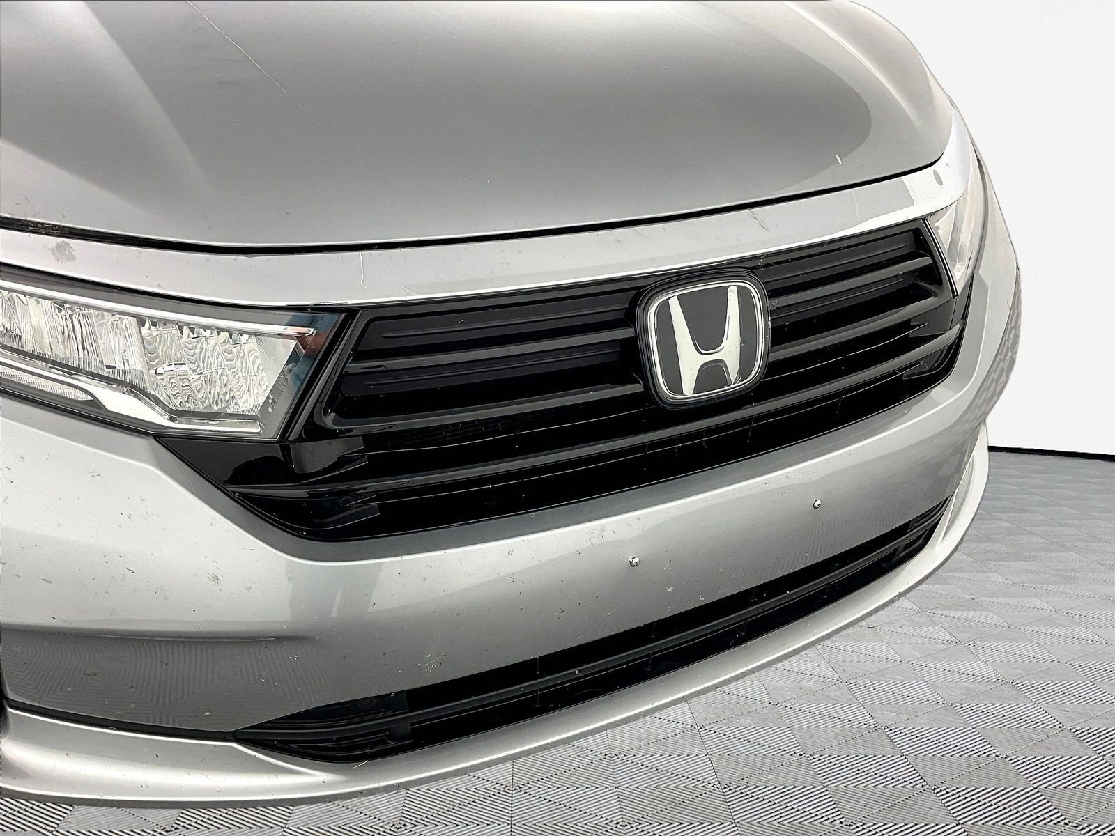 Used 2023 Honda Odyssey EX-L image 31
