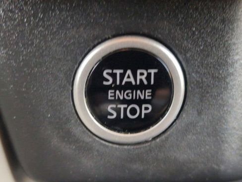 Used 2023 Nissan Rogue SL w/ SL Premium Package image 17