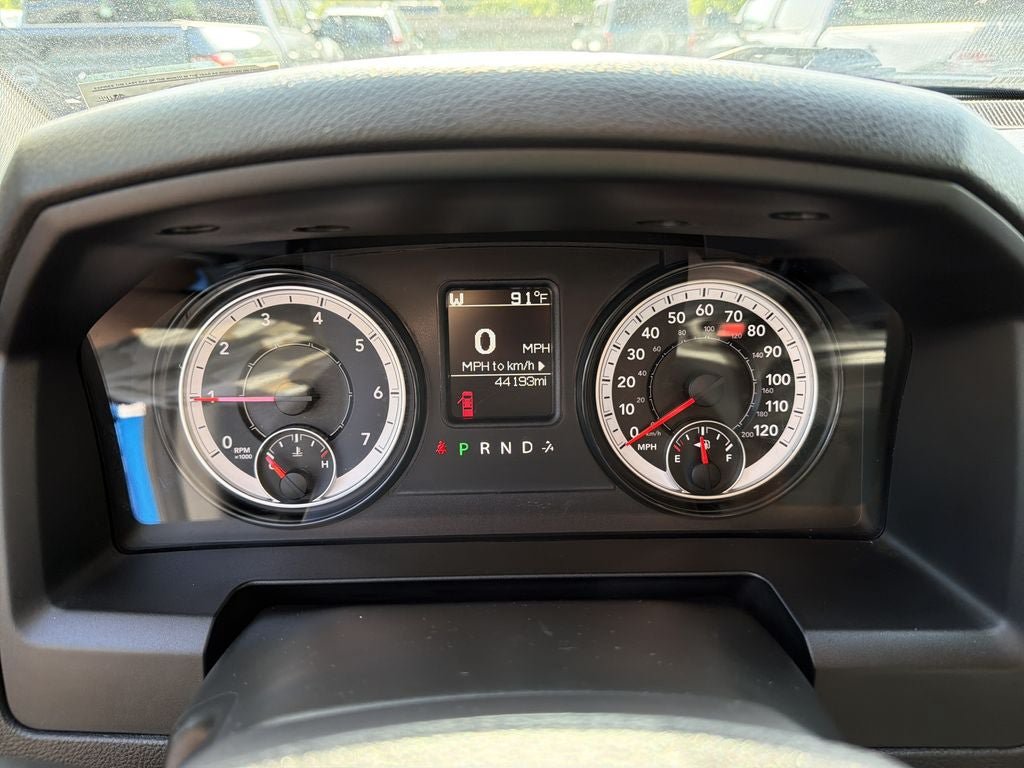 Used 2023 RAM 1500 Classic SLT AWD/4WD image 17