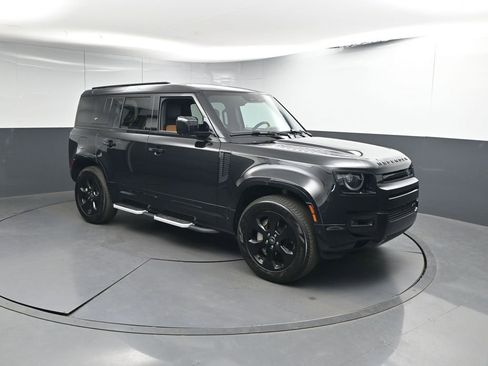 Used 2023 Land Rover Defender 110 X-Dynamic SE AWD/4WD image 27