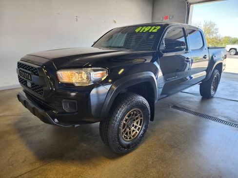 Used 2023 Toyota Tacoma 4x4 Double Cab w/ Trail Edition image 8