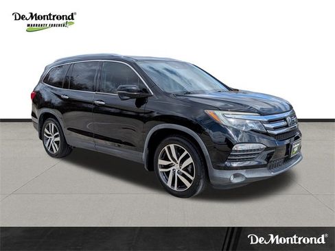 Used 2018 Honda Pilot Touring image 3