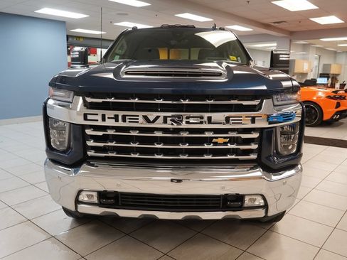 Used 2022 Chevrolet Silverado 2500 LTZ w/ LTZ Convenience Package AWD/4WD image 15
