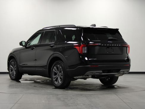 New 2026 Ford Explorer Active image 6