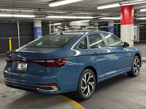 New 2025 Volkswagen Jetta SEL image 6