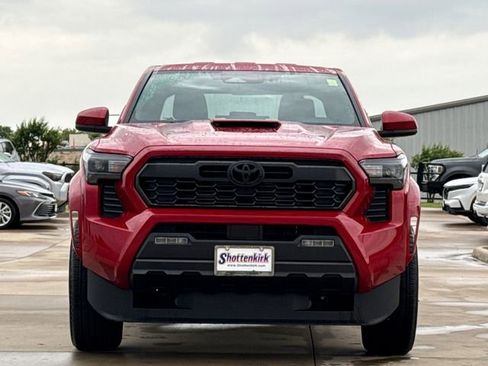 Used 2026 Toyota Tacoma TRD Sport RWD image 2