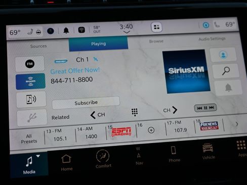 Used 2023 Jeep Grand Cherokee 30th Anniversary AWD/4WD image 31