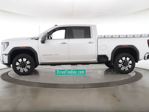 Used 2024 GMC Sierra 2500 Denali w/ Denali Reserve Package AWD/4WD image 9