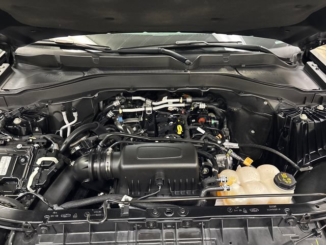 Used 2023 Ford Explorer XLT RWD image 19