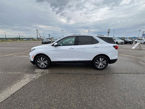 Used 2024 Chevrolet Equinox Premier AWD/4WD image 5