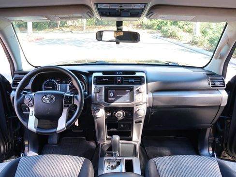 Used 2014 Toyota 4Runner SR5 image 17