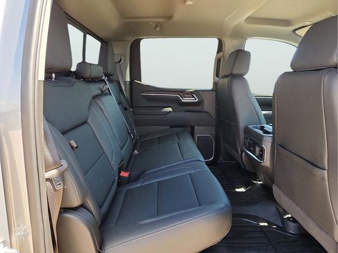 New 2026 GMC Sierra 1500 SLT AWD/4WD image 19