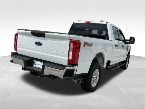 Used 2025 Ford F250 XLT w/ FX4 Off-Road Package AWD/4WD image 8