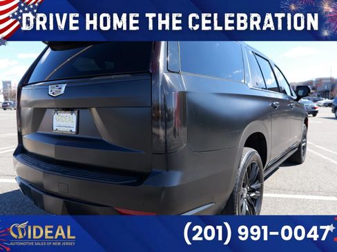 Used 2022 Cadillac Escalade ESV Sport Platinum AWD/4WD image 8