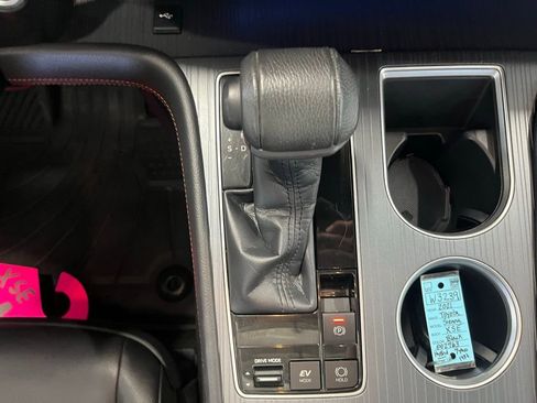 Used 2021 Toyota Sienna XSE image 14