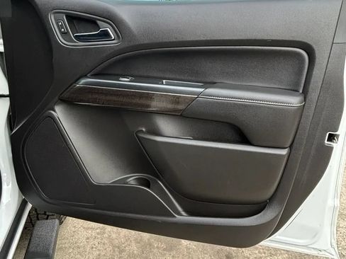Used 2016 GMC Canyon SLE w/ SLE Convenience Package RWD image 17