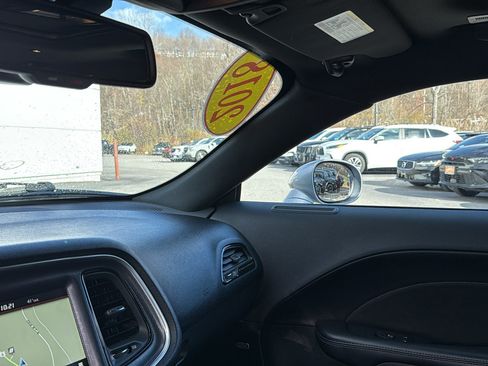 Used 2018 Dodge Challenger R/T Scat Pack w/ Dynamics Package image 23