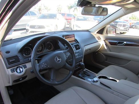 Used 2011 Mercedes-Benz C 300 Sedan image 8