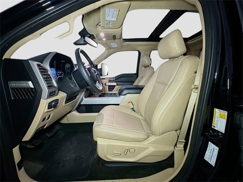 Used 2017 Ford F250 Lariat w/ Lariat Ultimate Package image 17