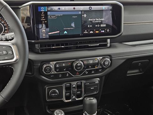 New 2025 Jeep Wrangler Unlimited Sahara image 22