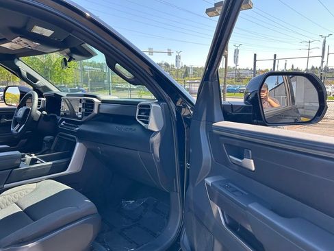 Certified 2025 Toyota Tundra SR5 w/ TRD Off-Road Package AWD/4WD image 15