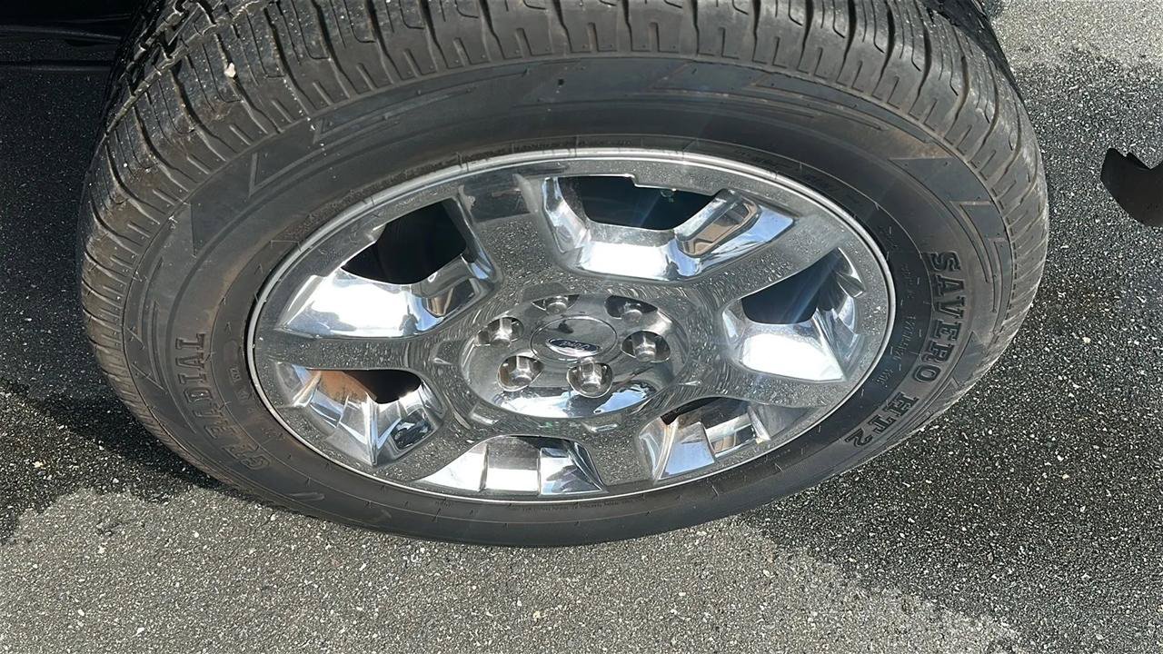 Used 2013 Ford F150 Lariat w/ Luxury Equipment Group AWD/4WD image 16