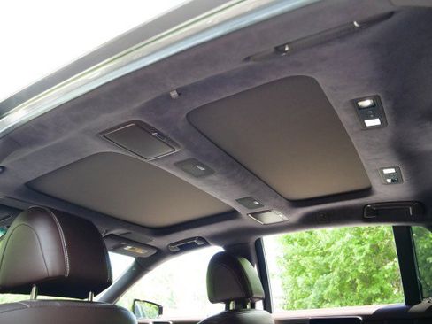 Used 2019 Lexus LS 500 w/ Luxury Package RWD image 35