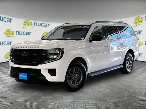 Used 2025 Ford Expedition Max Active image 3